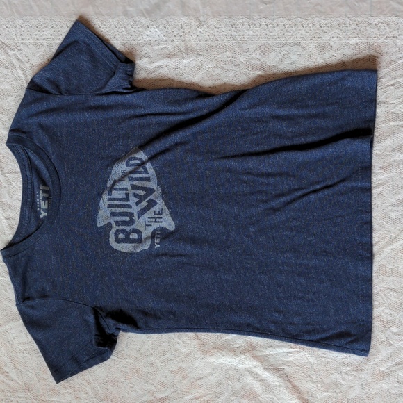 Yeti Tops - Yeti Blue Built For The Wild T Shirt Size Small